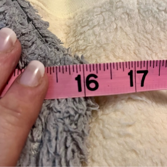 Patagonia Vest Full-zip Fleece Gray XS New without Tags Measurements in Pictures - Picture 8 of 10